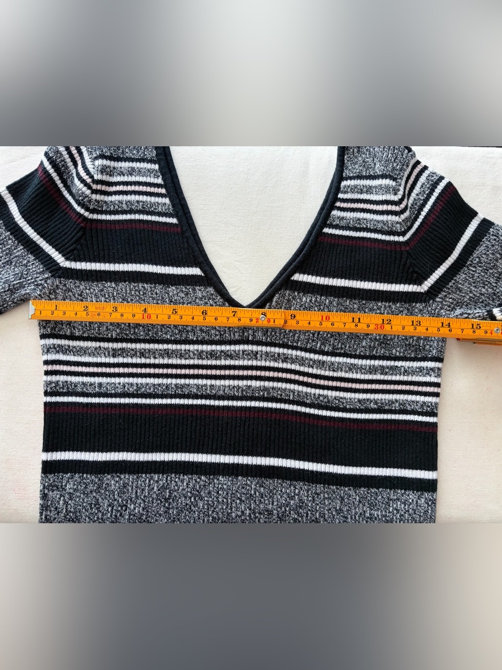 PacSun La Hearts Cropped Striped Back & Front V-Neck Sweater M Retro Style Indie - Picture 10 of 10